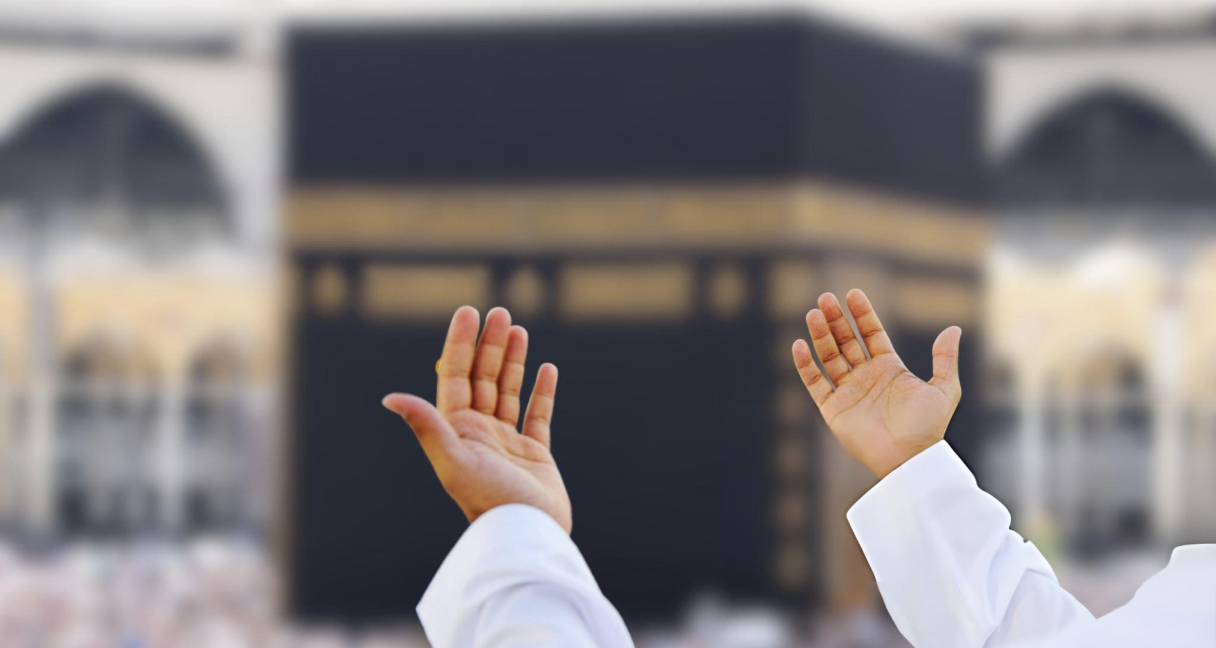 11111 How to Perform Umrah - Smooth Travel and Ritual Guidance by Agog